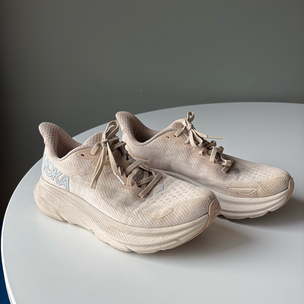 Hoka Clifton Women’s Size 7
